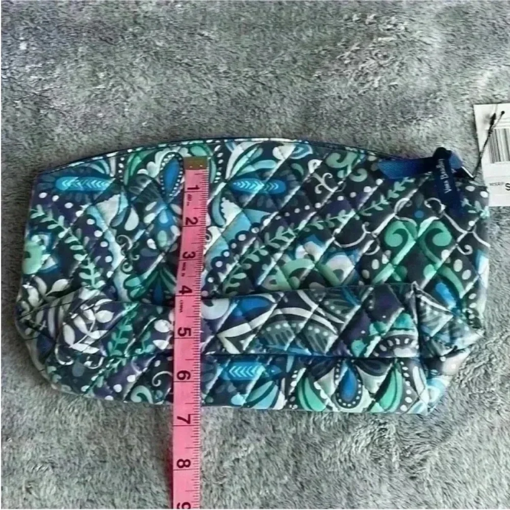Vera Bradley Grand Travel Cosmetic in Blue Island Medallion NWT